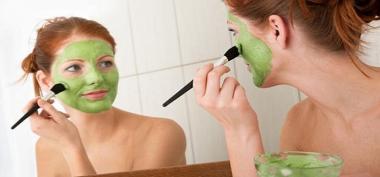 7 Cara Membuat Masker Alami Untuk Wajah, Intip Deh!