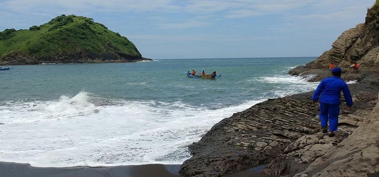 Arus Penyebab Maut di Pantai Payangan Jember dan Legenda Laut Selatan
