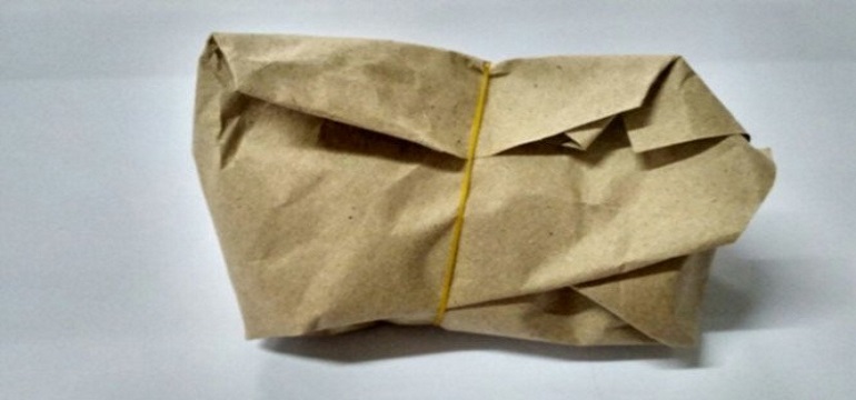 Kertas Coklat Pembungkus Makanan Ini Ternyata Simpan Bahaya Mematikan untuk Manusia, Baru Tahukan?