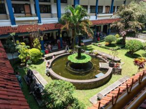 Sekolah Terintegrasi di Bandung: Menggabungkan Sains, Teknologi, dan Akhlakul Karimah